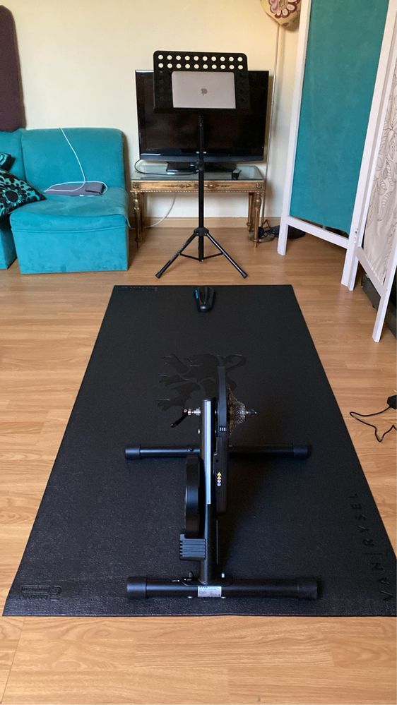 Rolo de treino Van Rysel D100 com cassete