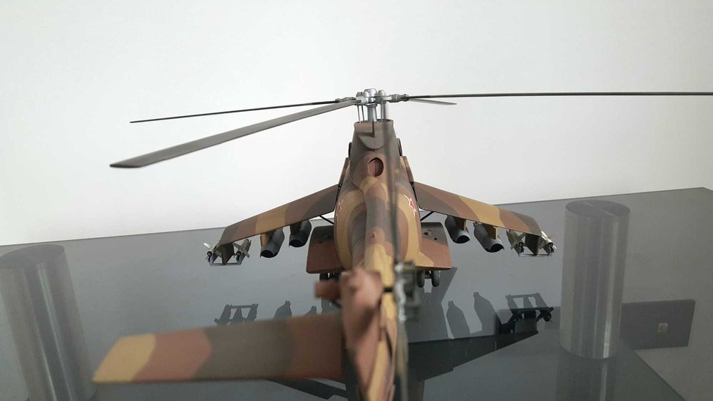 Śmigłowiec z filmu RAMBO 3