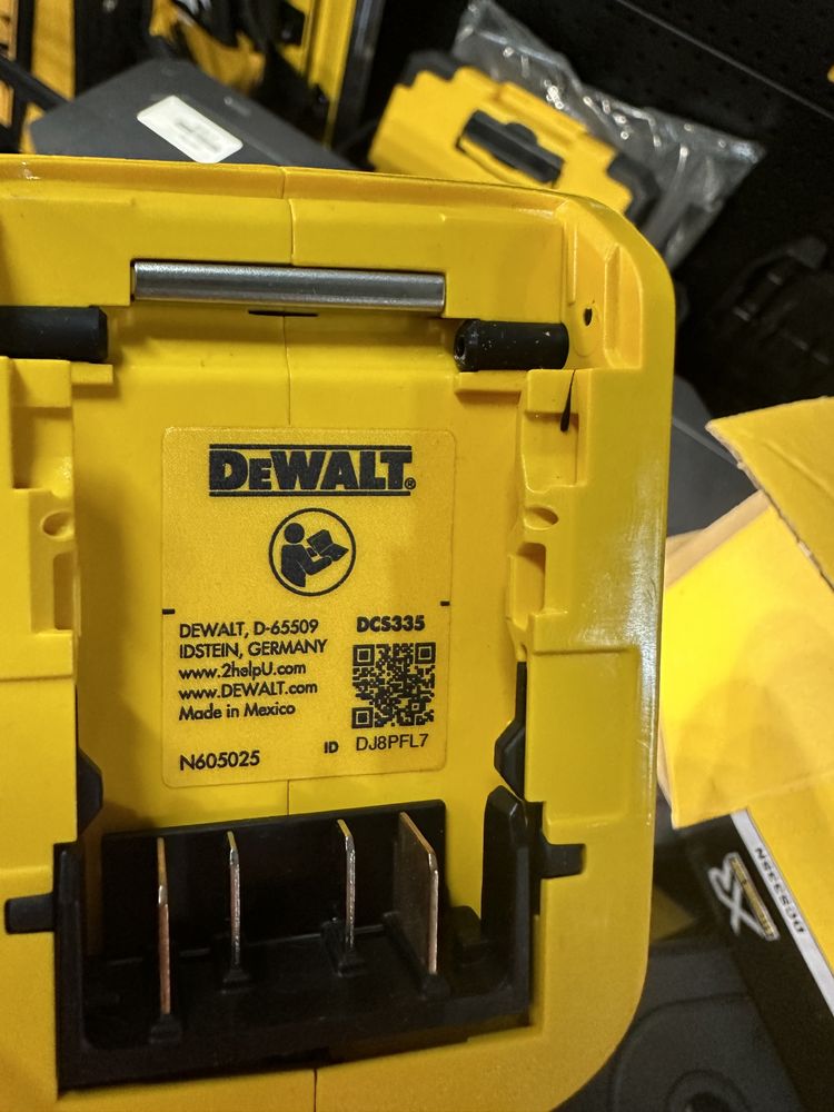 Безщітковий акумуляторний лобзик DeWALT DCS335 N ОРИГІНАЛ