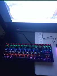 teclado mecanico + rato gaming + mouse pad