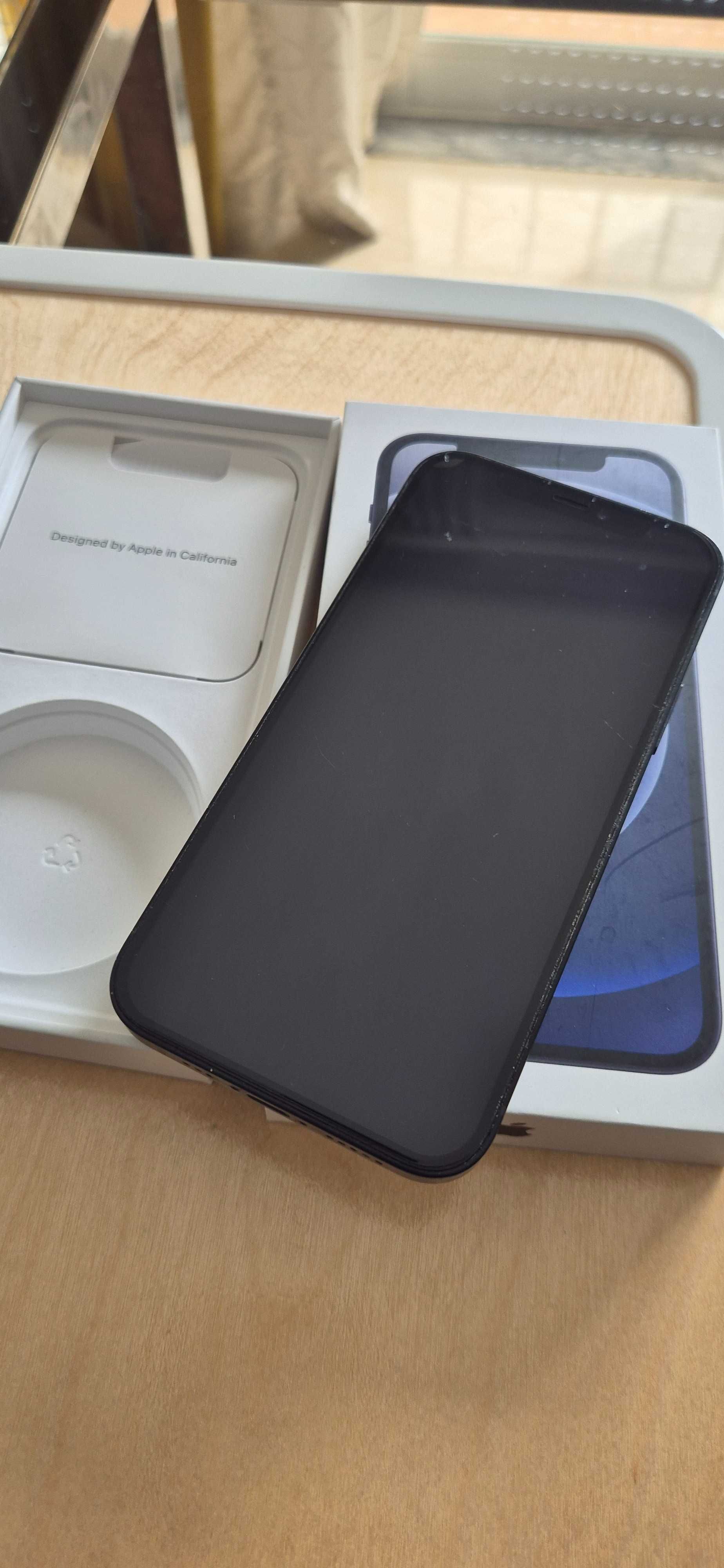 Iphone 12! Optimo estado!