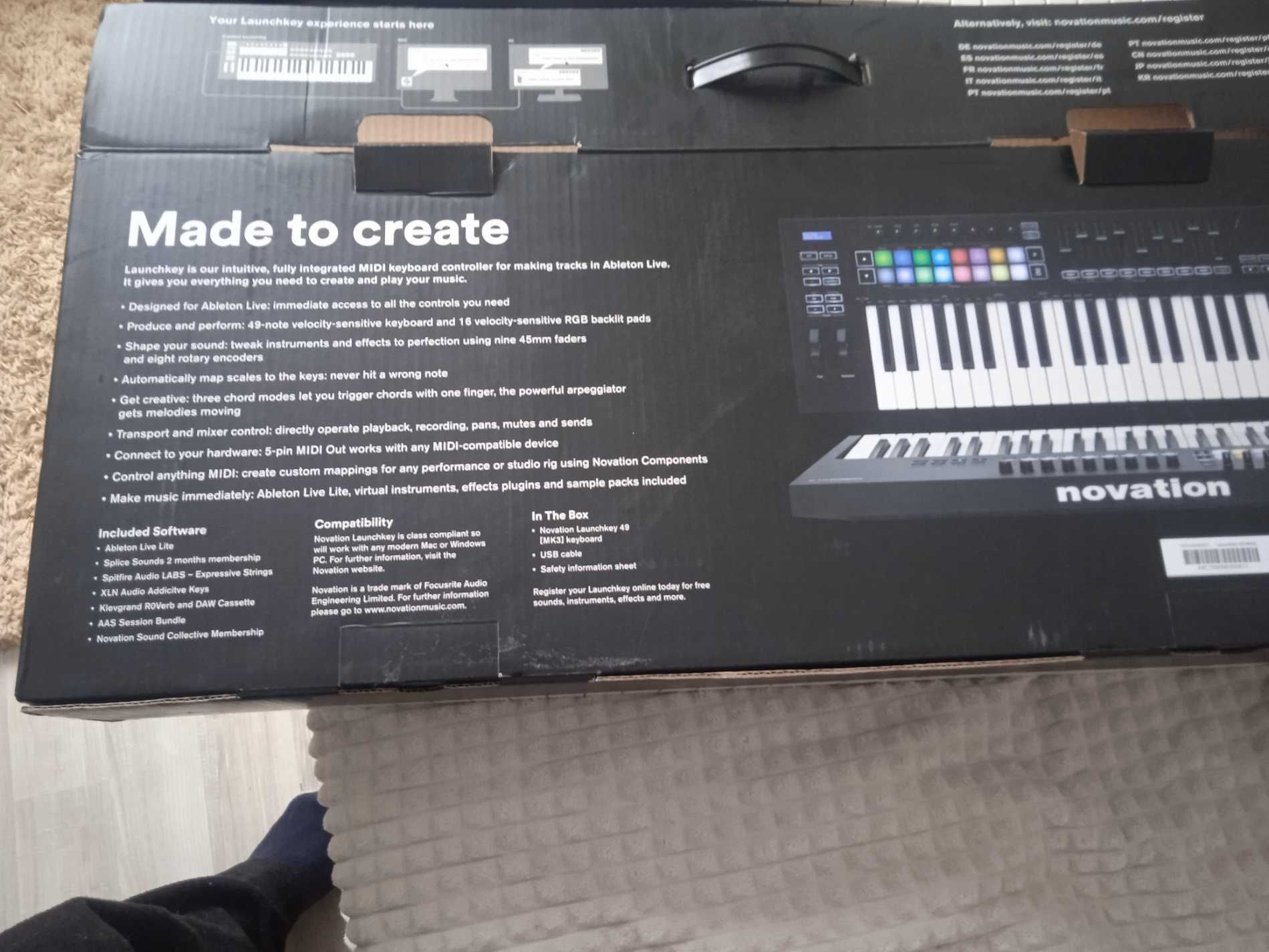 MIDI-клавіатура Novation Launchkey 49