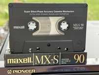 Продам аудио кассету Maxell MX-S 90