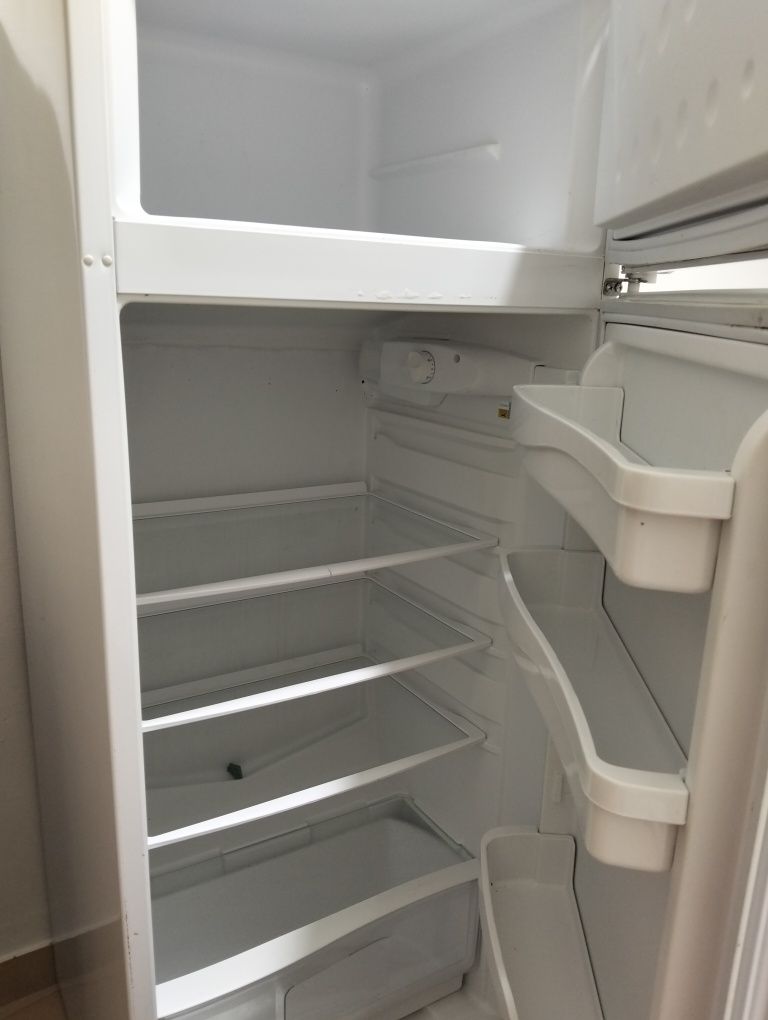Frigorífico + Máquina de lavar