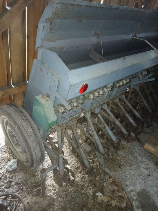 Siewnik, stan bardzo dobry