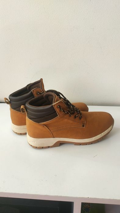 Vendo Botas da Seven for 7