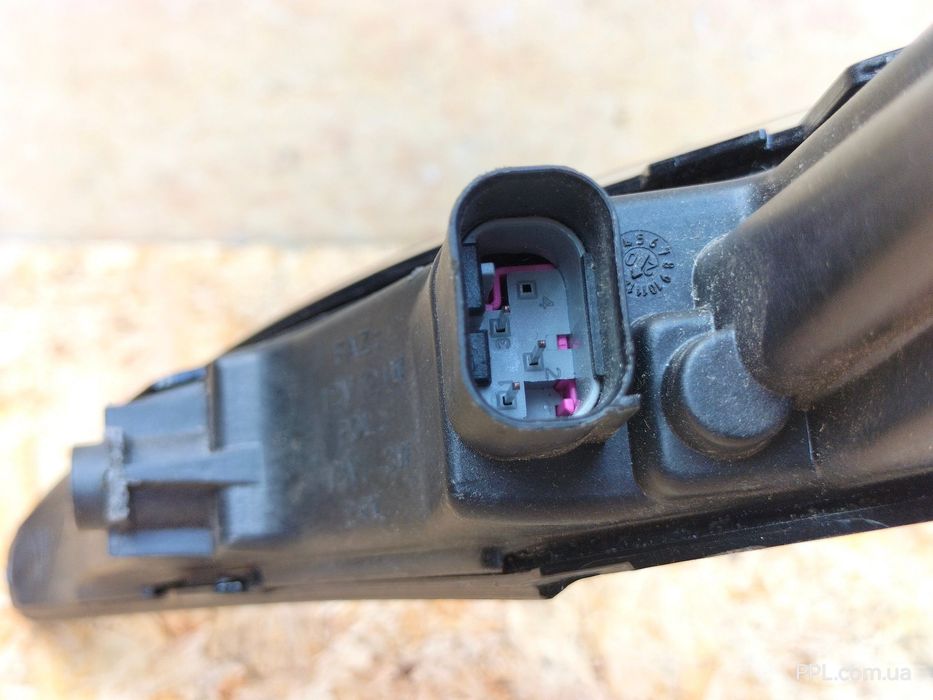 Porsche Macan 95B 18-21 дневной ходовой огонь правый ДХО