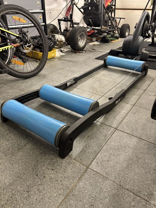 Trenazer rolkowy tacx