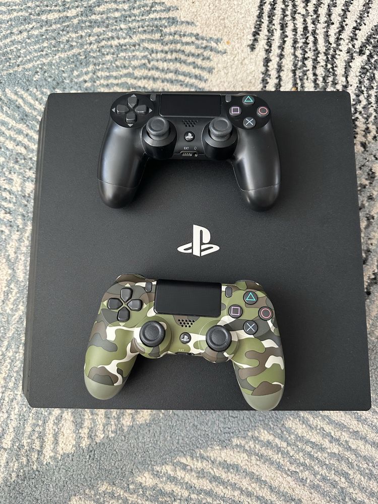 Playstation 4 PRO; 1TB