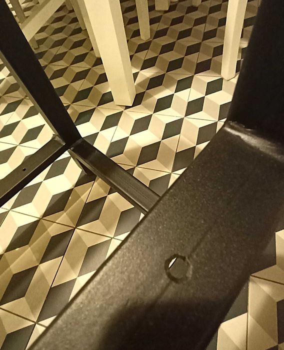 Audiofilski regał audio na sprzęt Hi Fi - stelaż.