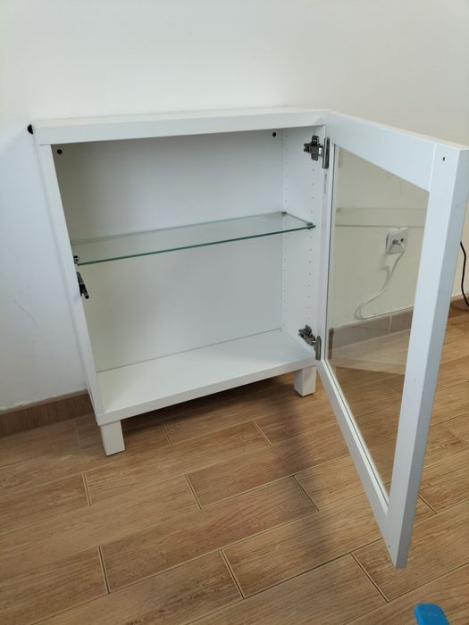 Móvel sala (cristaleira) IKEA Besta