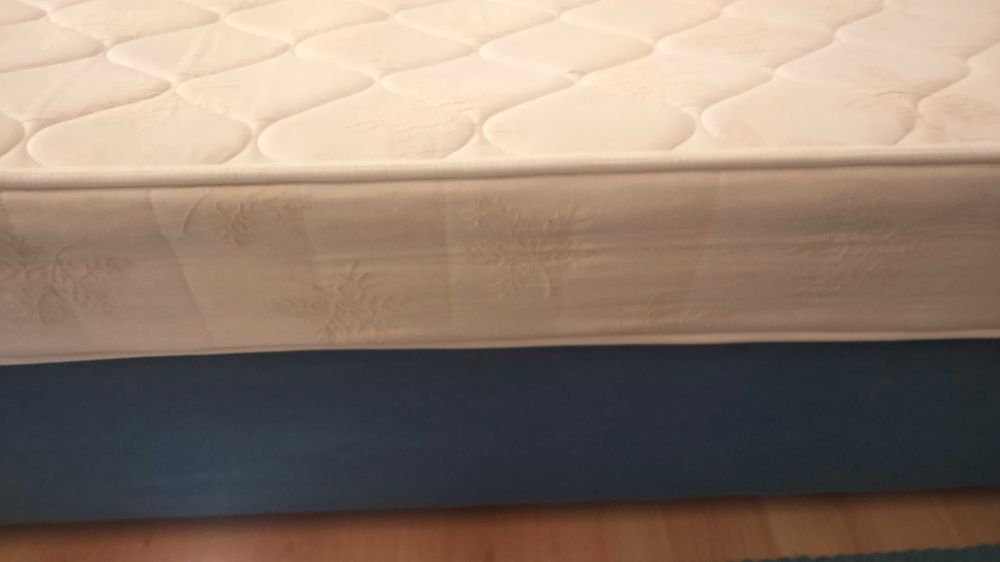 Sommier/cama casal