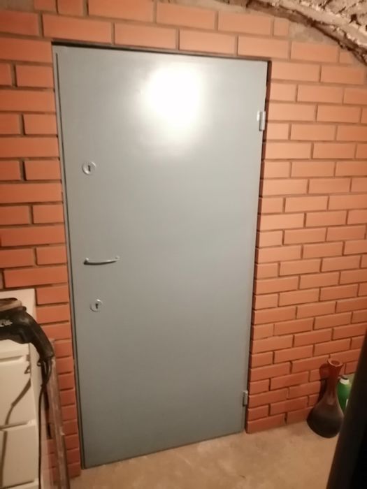 drzwi stalowe, metalowe do piwnicy sprzedam  lub zamiana