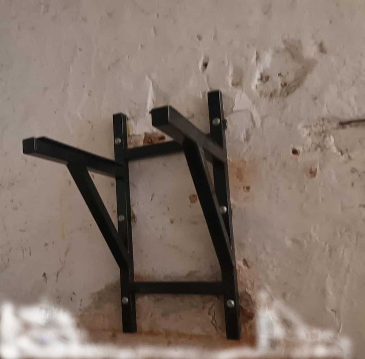 Stelaż wiszący do kompresora/ Sprężarki na zamówienie różne rozmiary