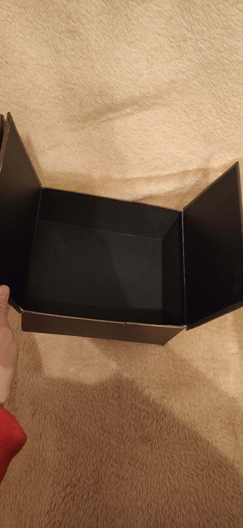 pudełko na prezent z kokardką