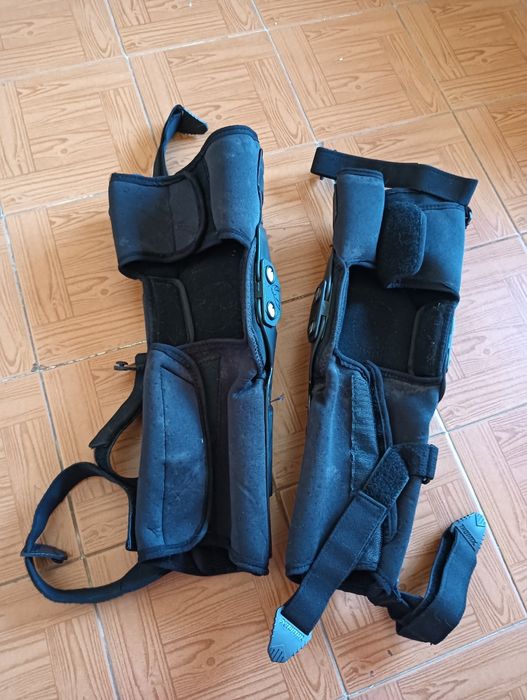 Joelheiras motocross Thor