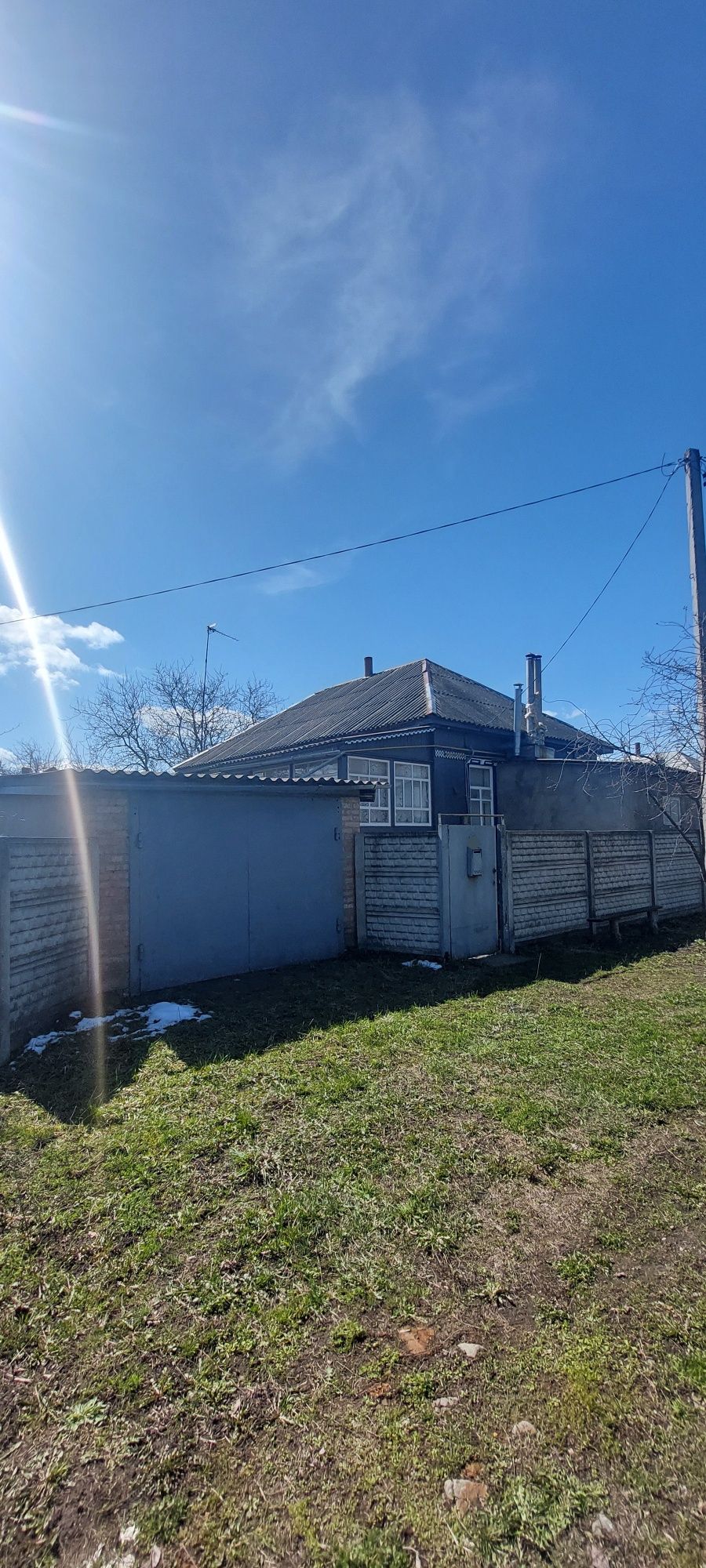 Продається будинок в житловому стані з земельною ділянкою у м. Конотоп