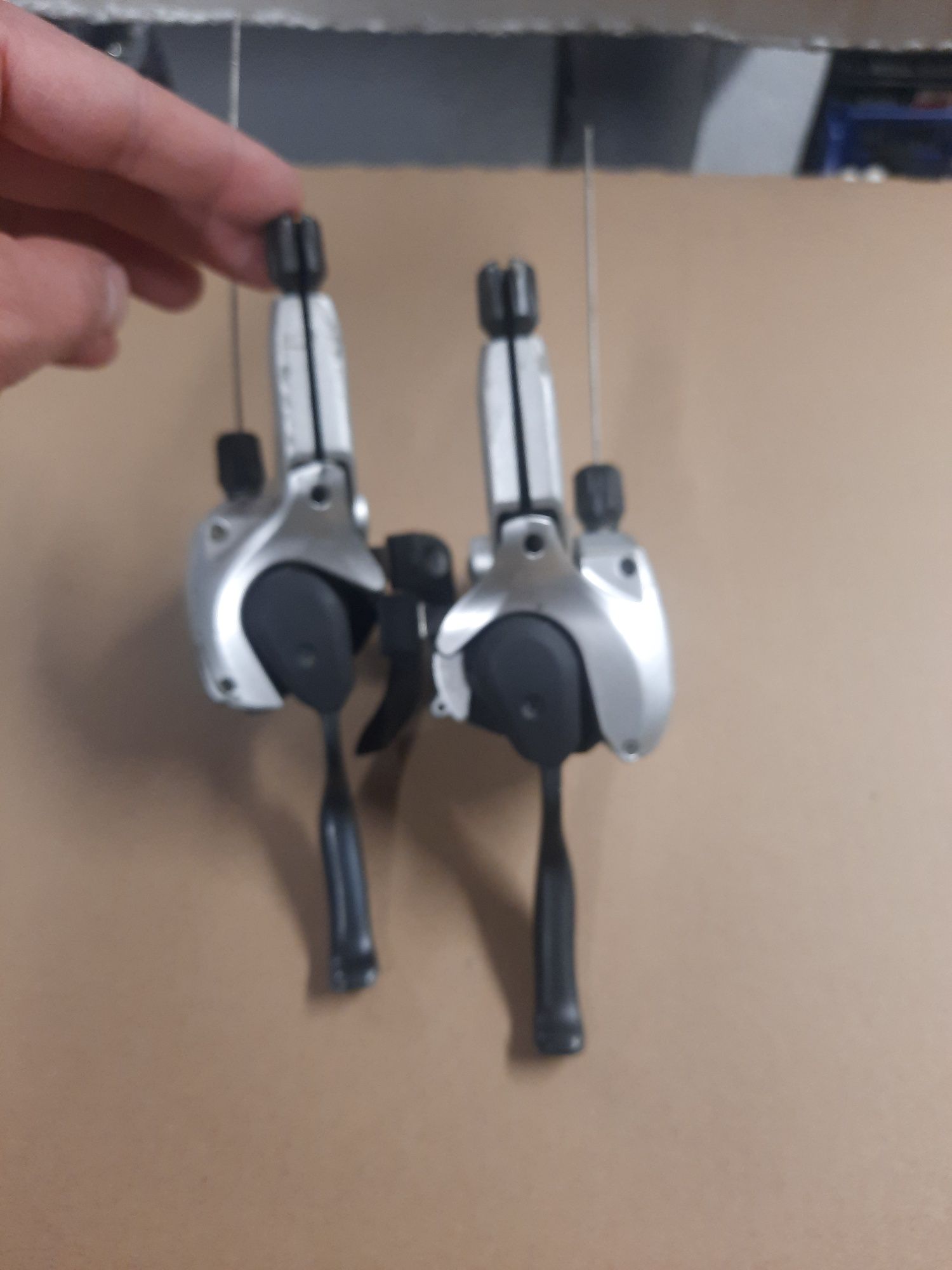 klamkomanetki shimano deore XT st-m760 dual control 3x9s 0425