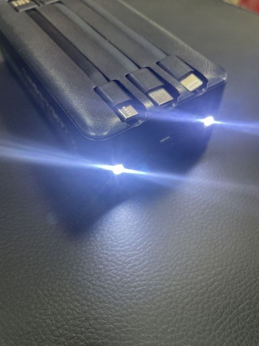 Павербанк / Power Bank XO 30000mAh з ліхтариком і всіма кабелями