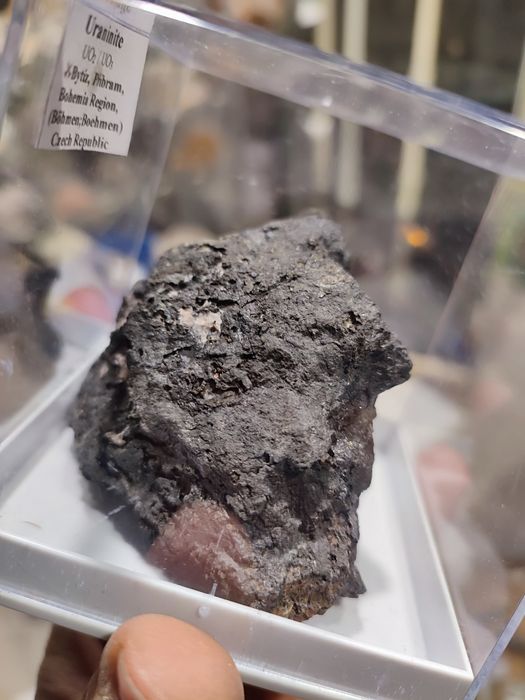 Minerały do kolekcji uranowe