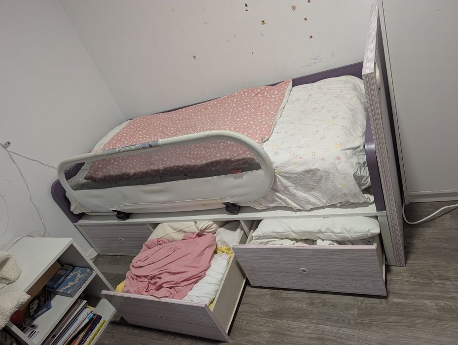Conjunto de móveis criança (o não só?) - cama, cómodo, gavetas
