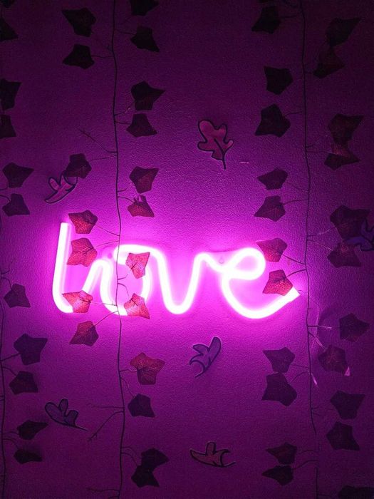 Neon LED Love Lampka Ścienna USB Na Baterie Dekoracja Pokoju