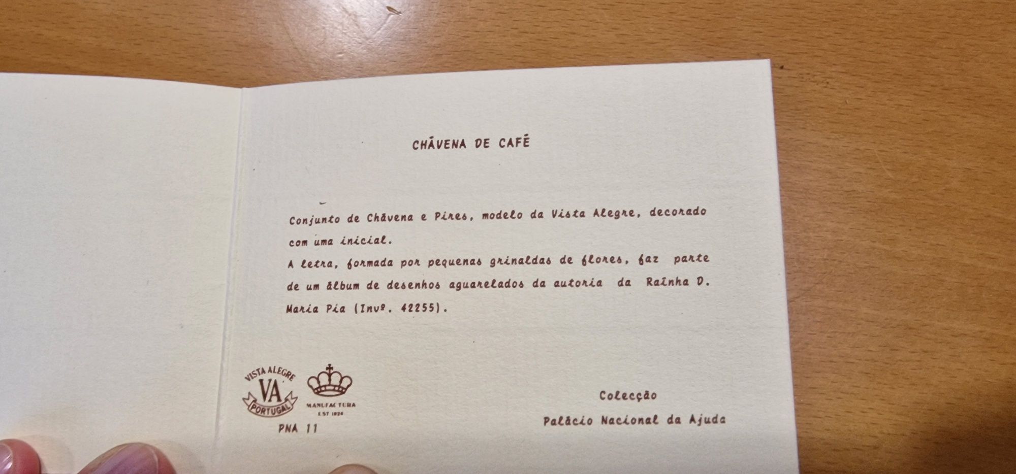 Chávena de Café e prato letra C Vista Alegre coleção Palácio Ajuda 198