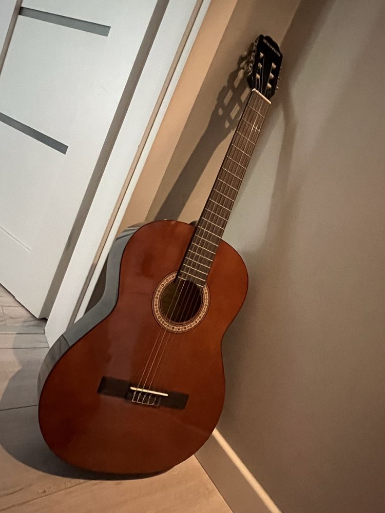 Gitara Suzuki 4/4 bez jednej struny