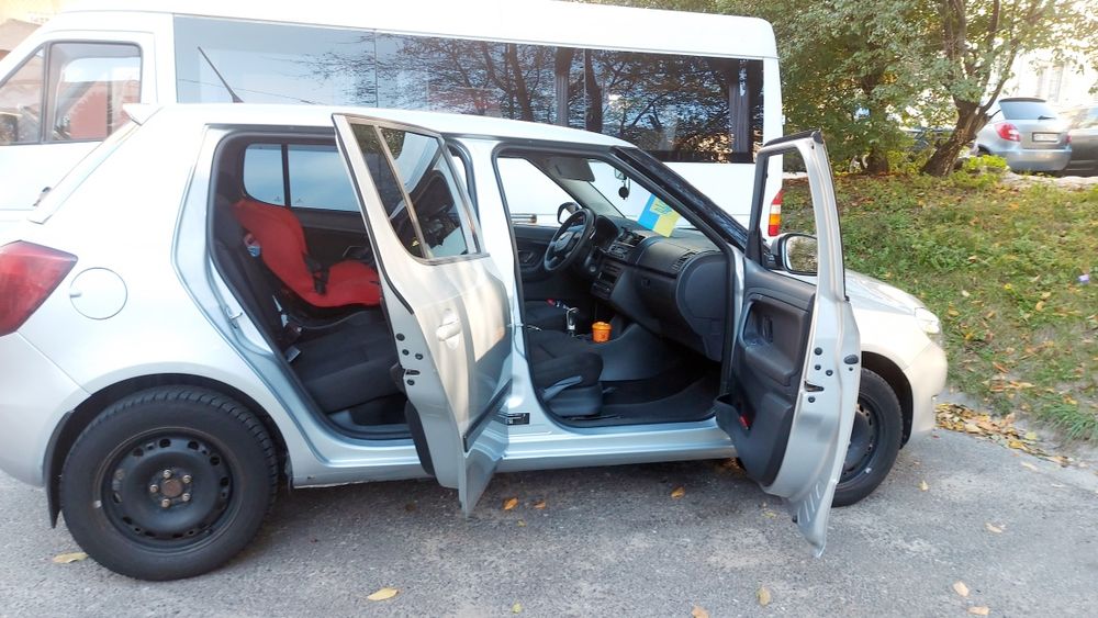 Skoda fabia 12 рік 1.6 бенз
