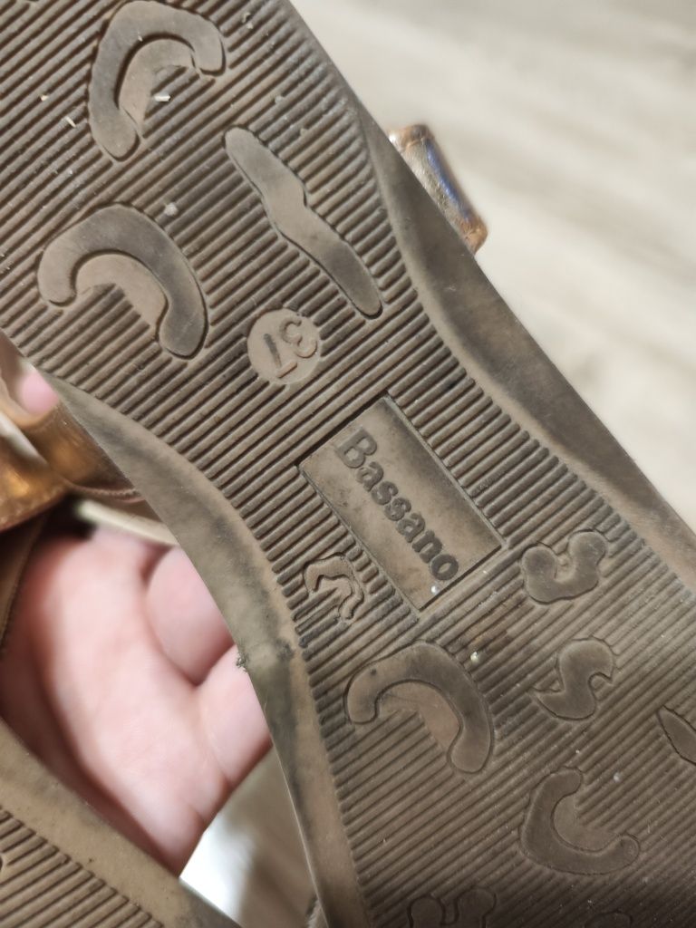 Sandały CCC 37 24,5 cm kryształki