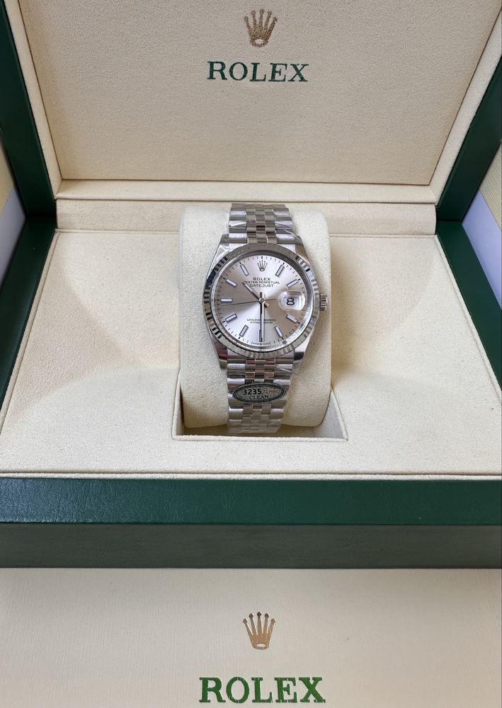 Rolex Datejust Silver dial, 36 mm, Oystersteel Cal.3235 Clean