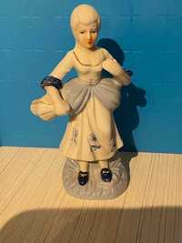 porcelanowa figurka (976)