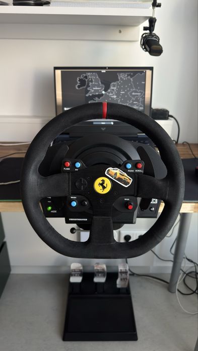 Игровой руль Thrusrmaster T300RS Ferrari Alcantara PS3/PS4/PS5/PC