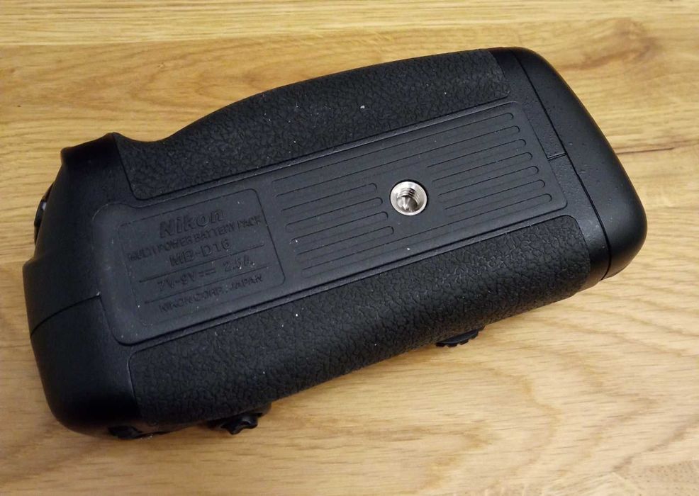Grip, Battery Pack Nikon MB-D16 (D750)