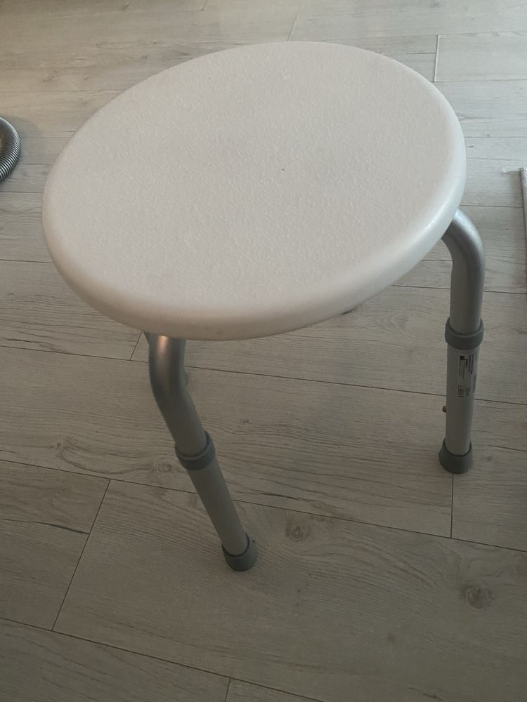 Taboret prysznicowy AR201