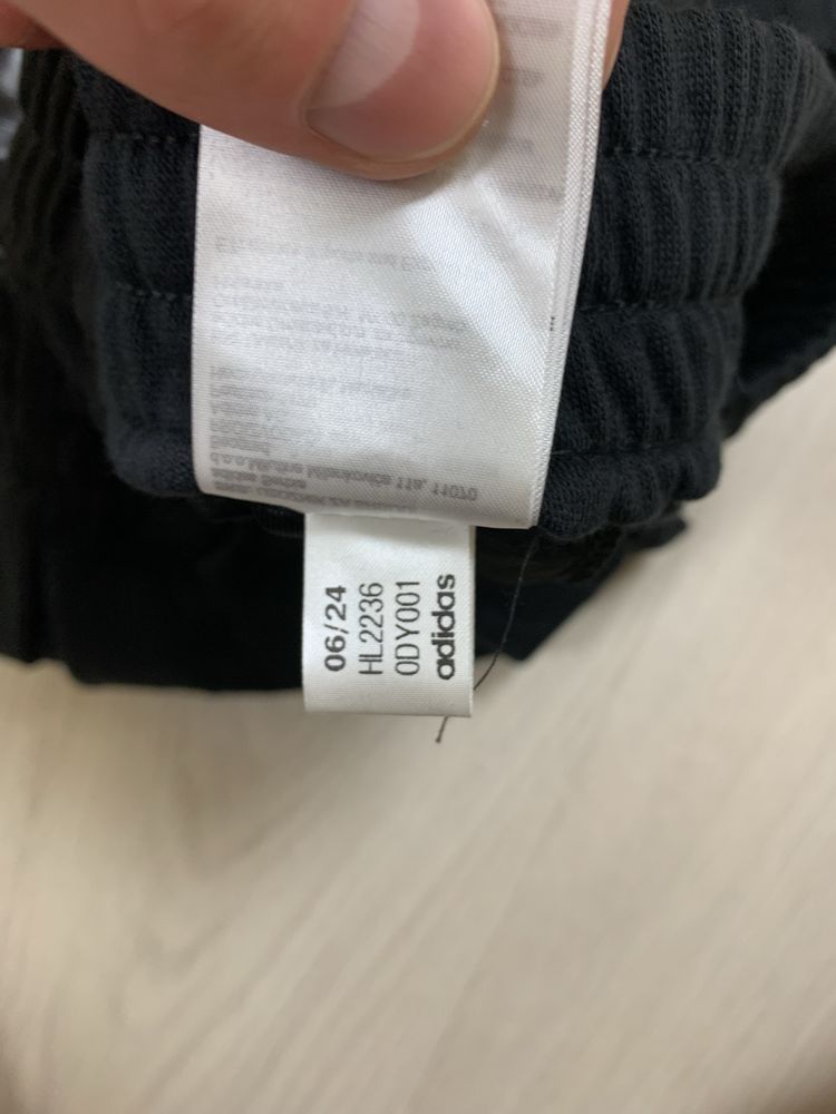 Чоловічі штани Adidas нові оригінал чорні на флісі з бірками