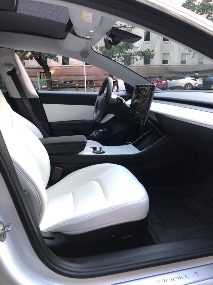 Tesla Model 3 Białe wnętrze Okazyjna Cena!