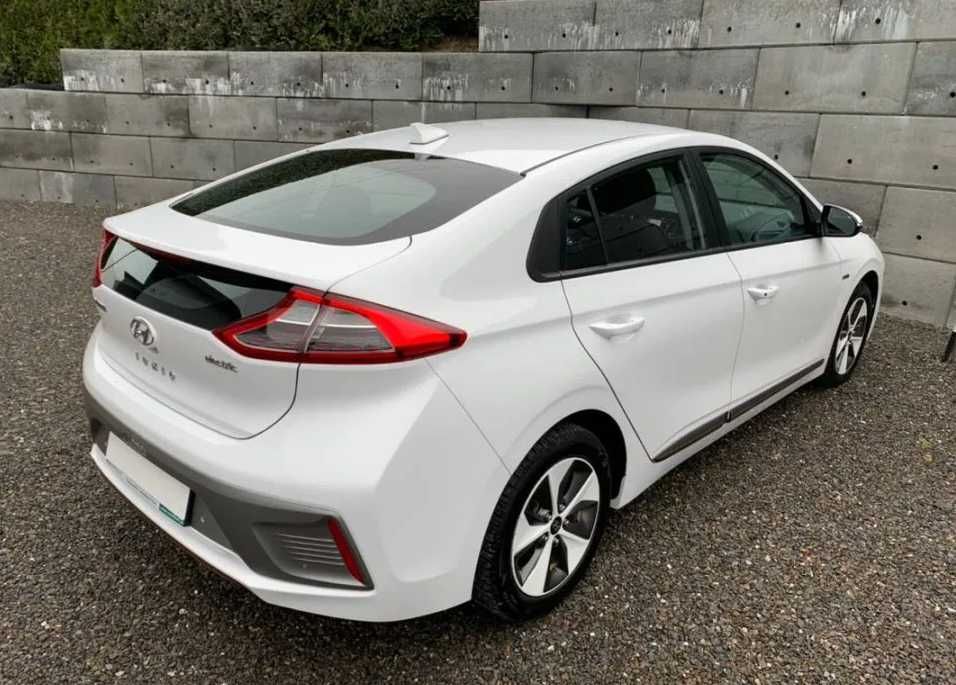 Разборка Hyundai IONIQ Бампер передний electric hybrid