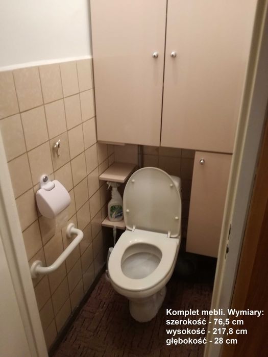 Piękny zestaw mebli łazienkowych - lakierowanych na wysoki połysk