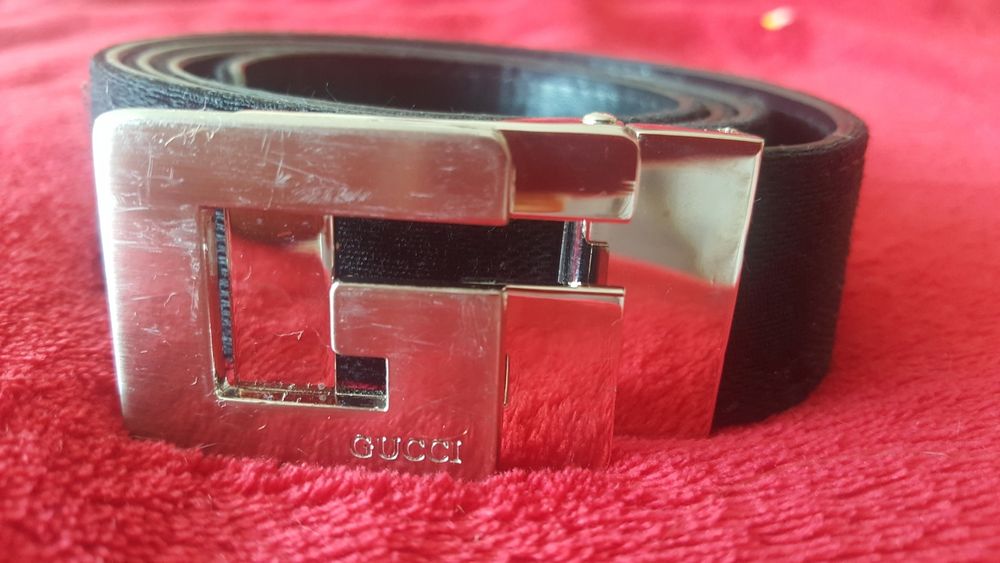 Cinto preto GUCCI