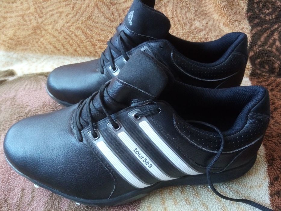 Buty do golfa firmy Adidas