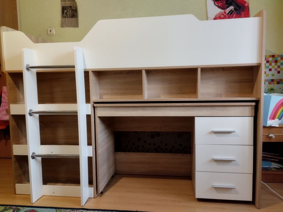 Ліжко - горище + стіл