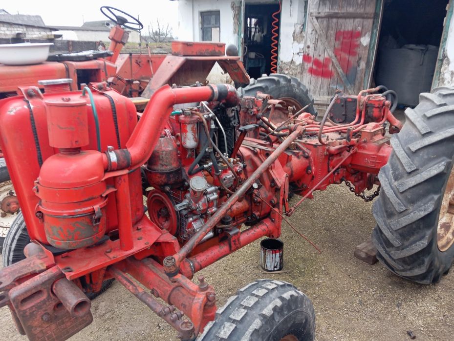 Двигун, проміутка коробка передач бортові гідробак