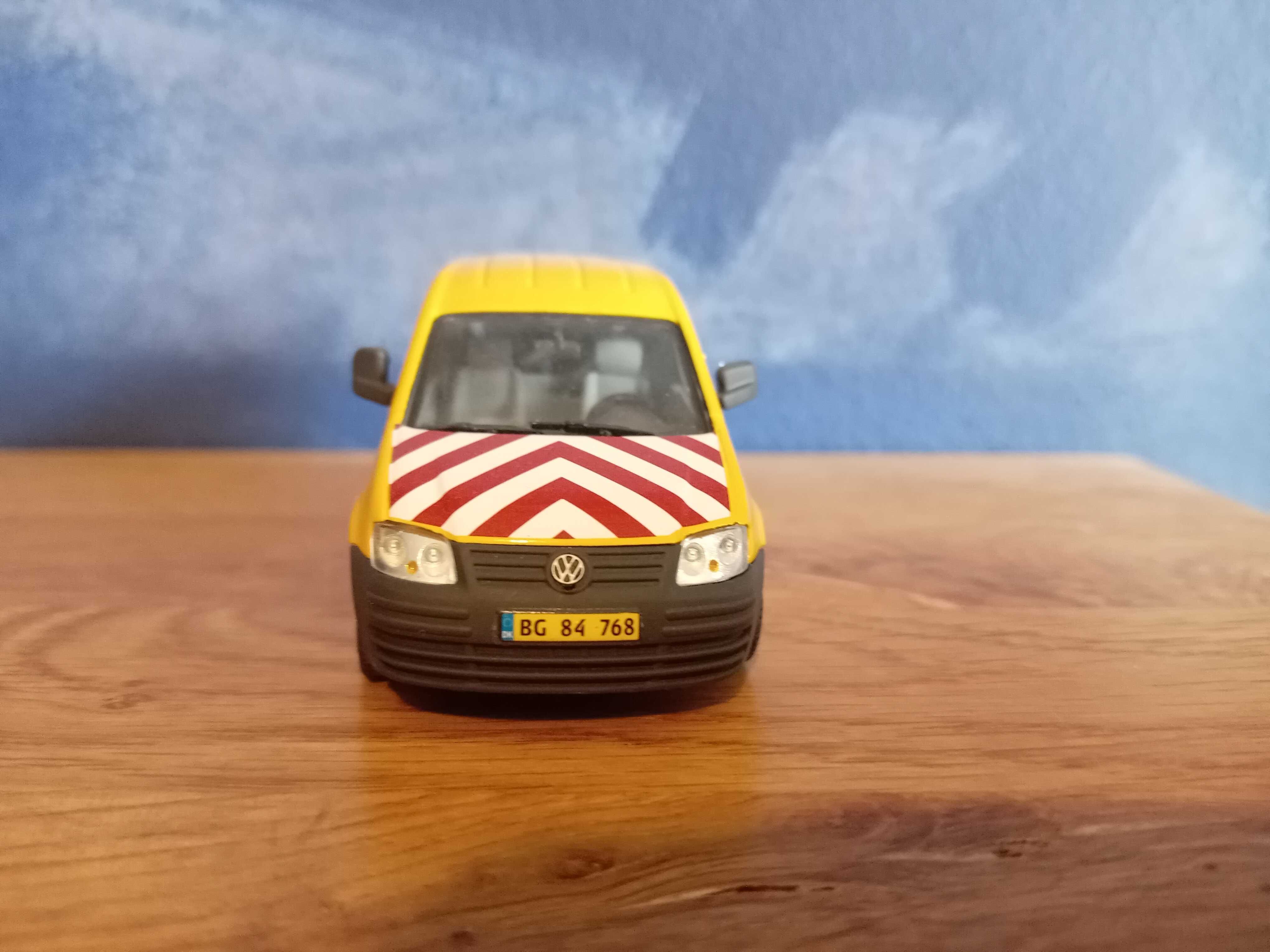 Model WSI 1:50 Mammoet Pilot BF-2 - VW Caddy