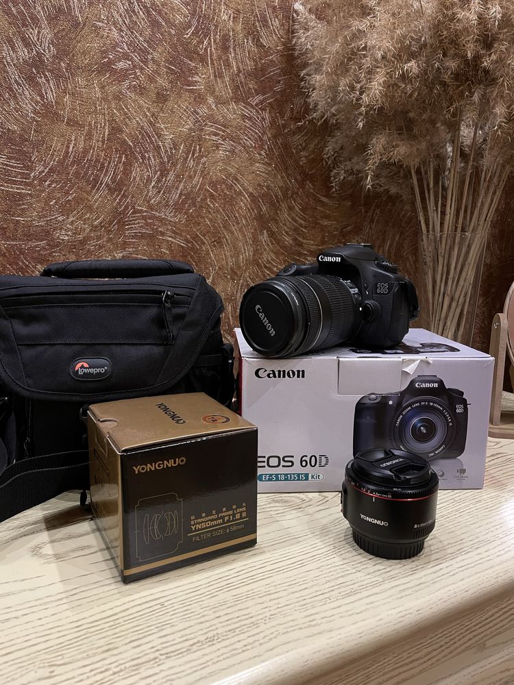 Canon 60d  с объективом 18-135 и 50 мм