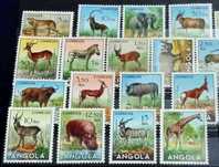 100 selos de várias ex. colonias, usados e diferentes.