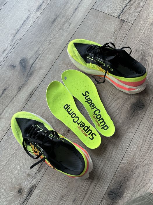 Buty do biegania New Balance Fuelcell SuperComp Elite Energy Arc
