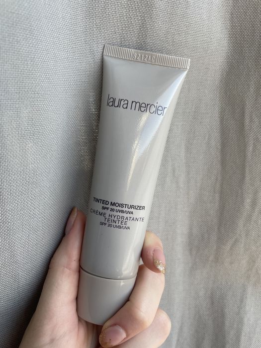Laura mercier tinted moisturizer