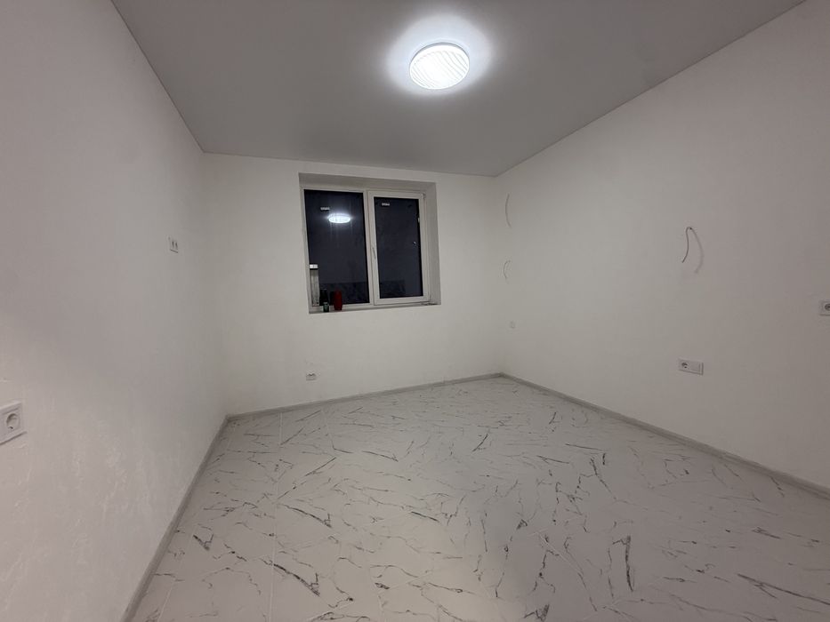 Квартира з ремонтом! Завозь меблі! Студія!