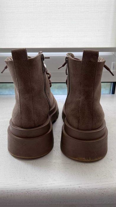 Ботинки женские, размер  36-36,5   (22,6-23см)